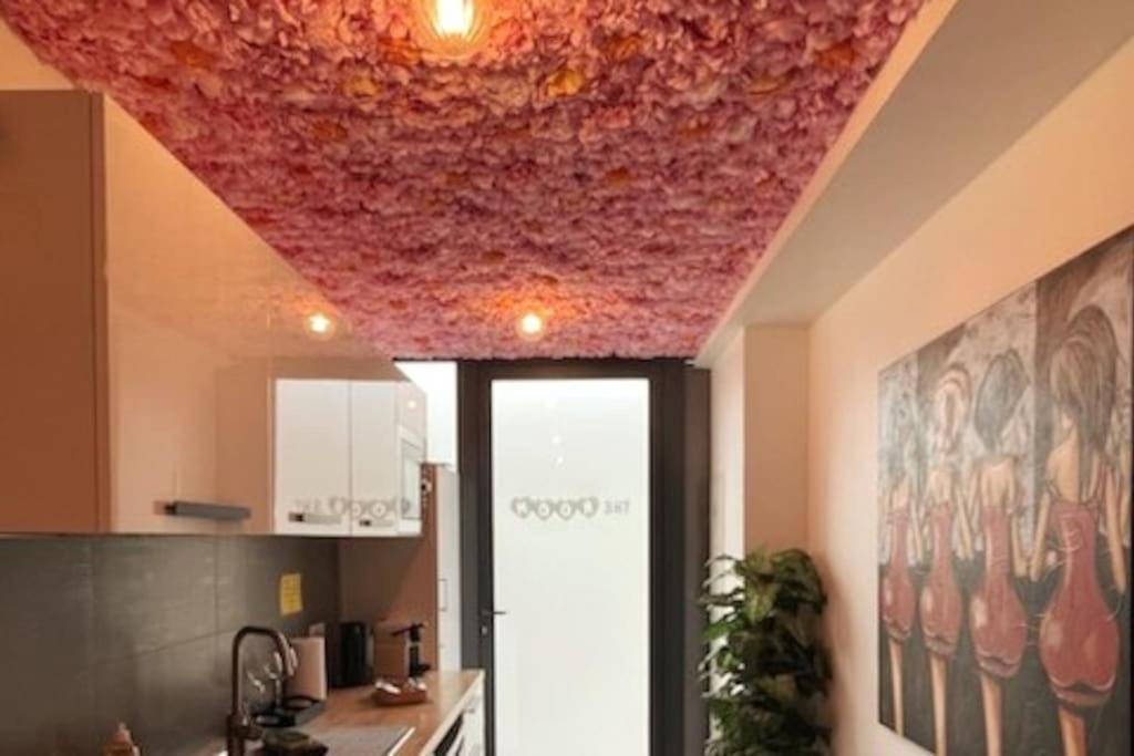 Appartement Balneo Et Sauna Prives The Red Room موجيو المظهر الخارجي الصورة
