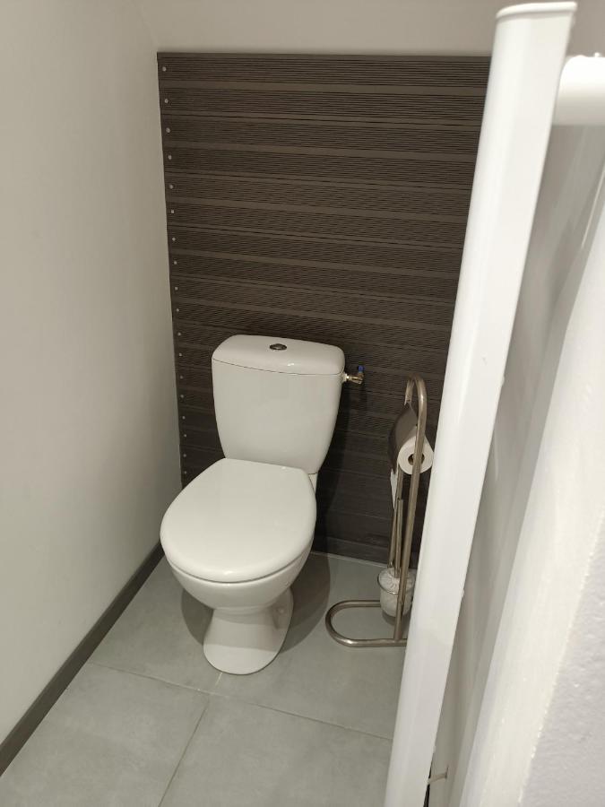 Appartement Balneo Et Sauna Prives The Red Room موجيو المظهر الخارجي الصورة